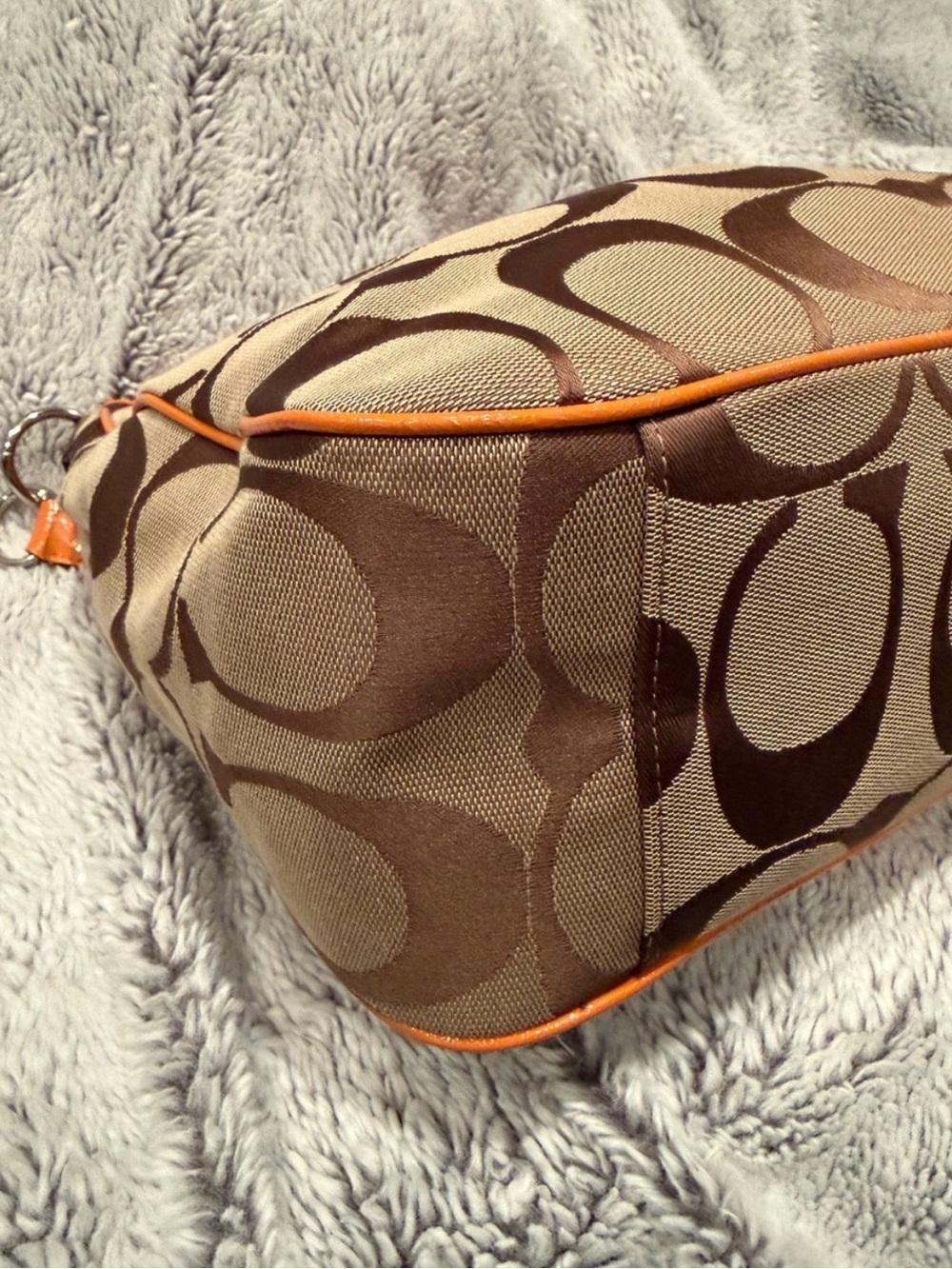 Coach convertible hobo handbag classic jacquard signature “C” - Picture 10 of 13